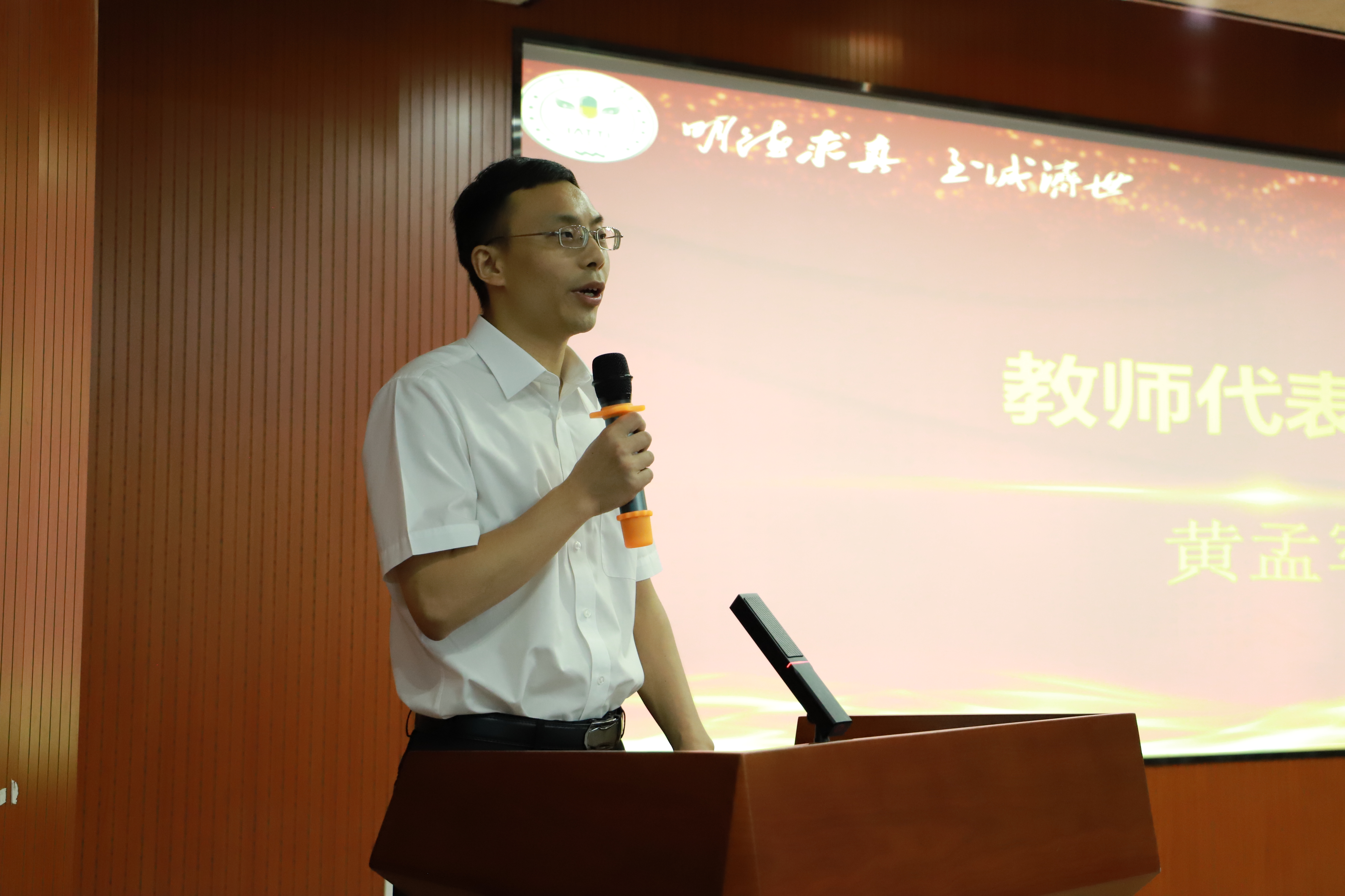 erCG_1750762177124002397.jpg