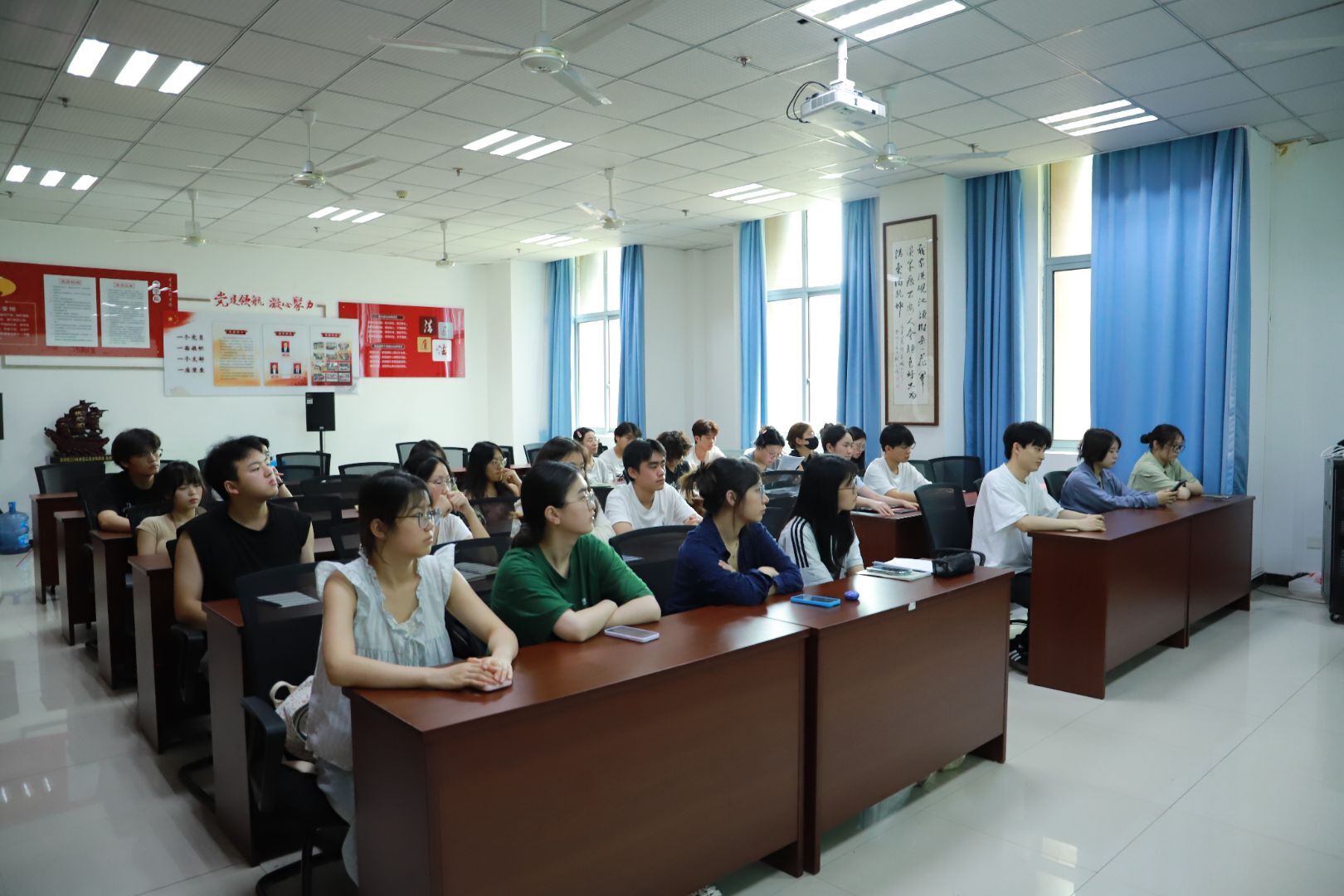 iStr_1761729958237052134.jpg iStr_1761729958237052134.jpg