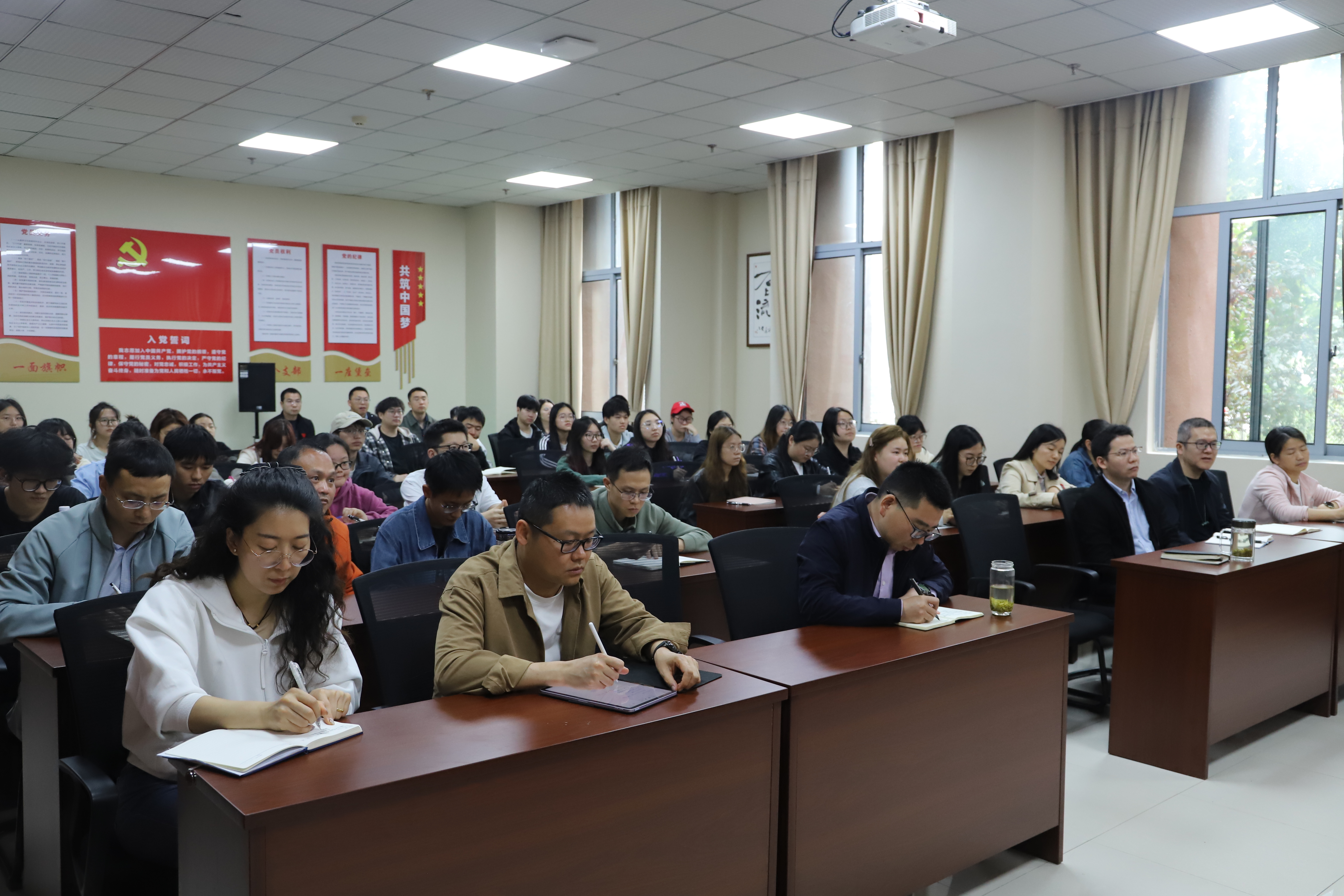 iJsb_1776214458713030100.jpg iJsb_1776214458713030100.jpg